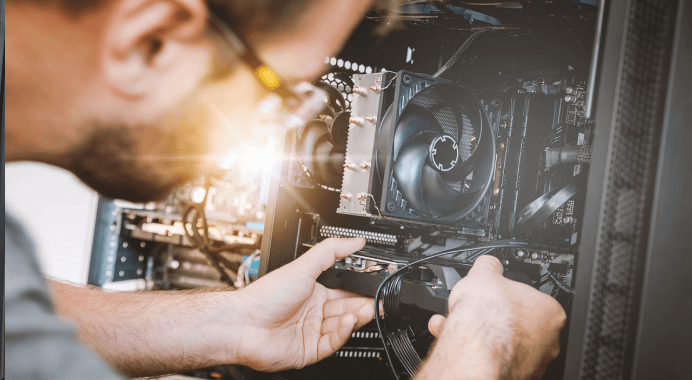 Nova posodobitev dodatno sortiranje podatkov, avtomatsko spreminjanje statusa pri preteklem predračunu in dodajanje prodanega vozila nazaj v zalogo